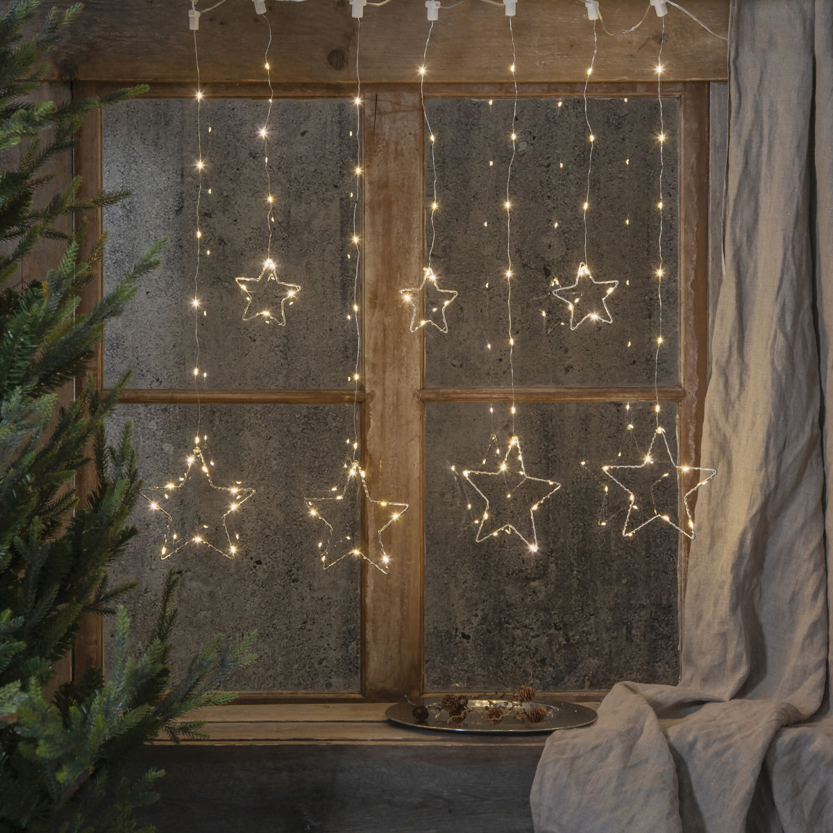 LED-Sternenlichtervorhang DEW DROP STARS 84 warmweiße LEDs LED-Sternenlichtervorhang DEW DROP STARS 84 warmweiße LEDs
