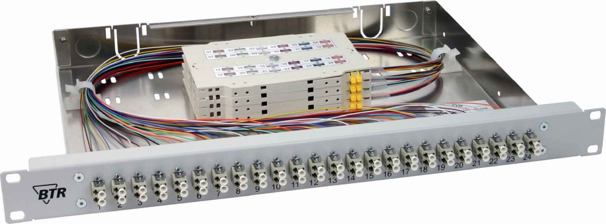 Spleissbox bestückt OpDATfix 24SC-D OS2 Spleissbox bestückt OpDATfix 24SC-D OS2