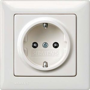Steckdose 5UB1582 titanweiß