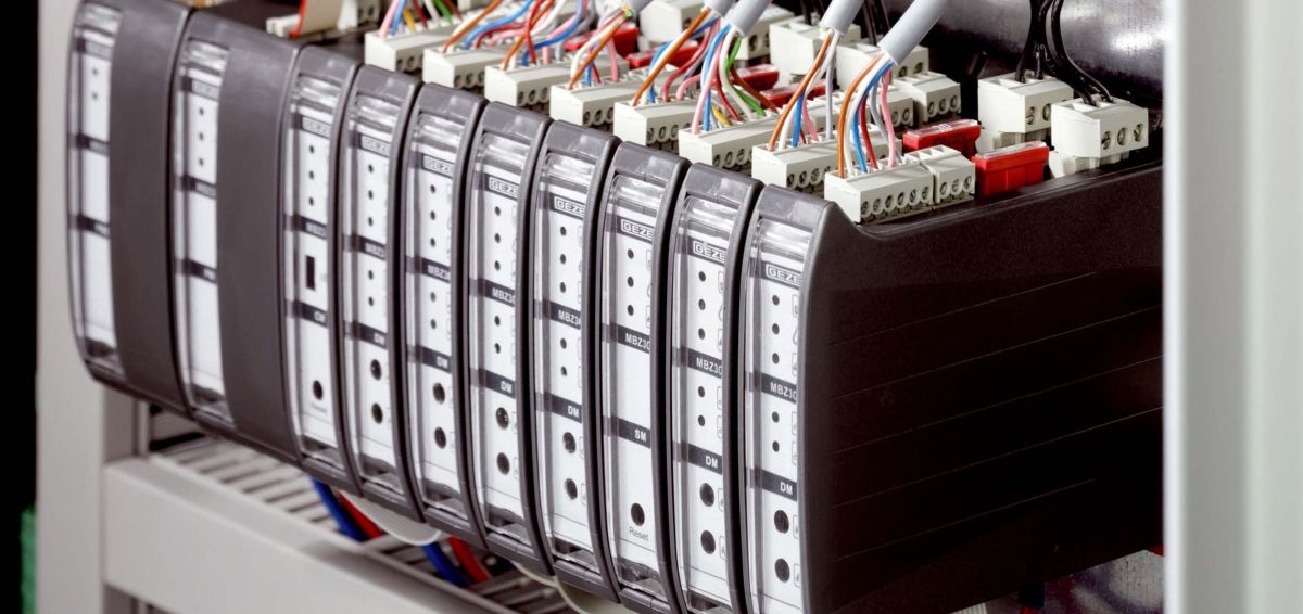 Notstromsteuerzentrale MBZ 300 N10 Notstromsteuerzentrale MBZ 300 N10