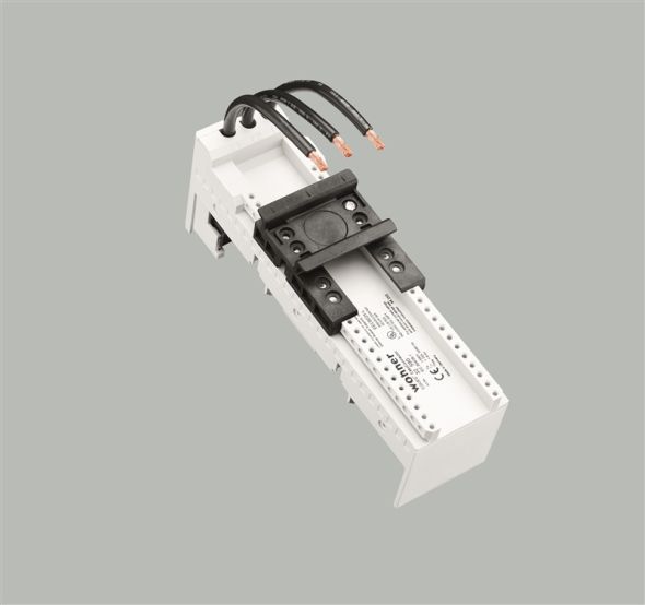 Adapter 32A 32590 Adapter 32A 32590